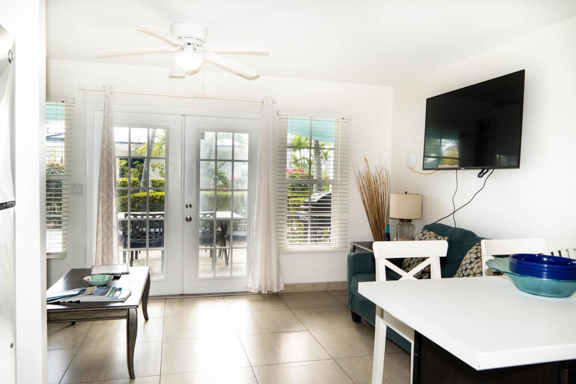 Island Club Turks & Grace Bay Place Εξωτερικό φωτογραφία